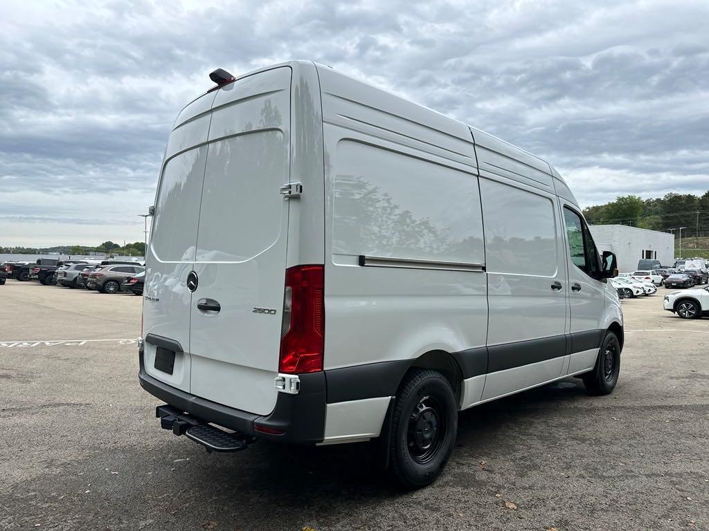 new 2025 Mercedes-Benz Sprinter 2500 car, priced at $65,808