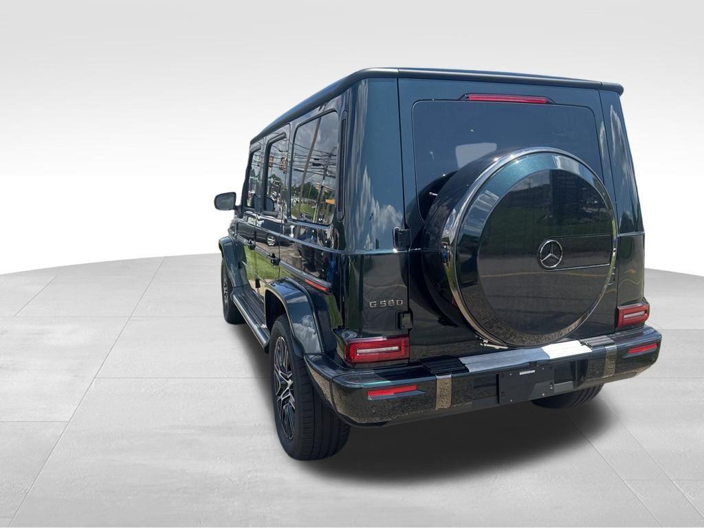 new 2025 Mercedes-Benz G-Class car, priced at $176,000
