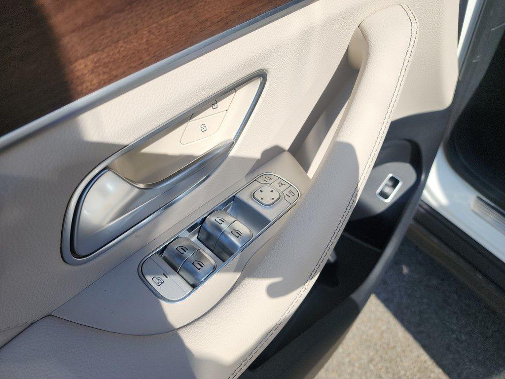 new 2025 Mercedes-Benz GLS 450 car, priced at $91,775