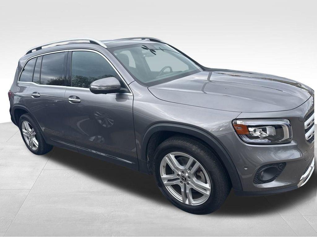 used 2022 Mercedes-Benz GLB 250 car, priced at $32,080