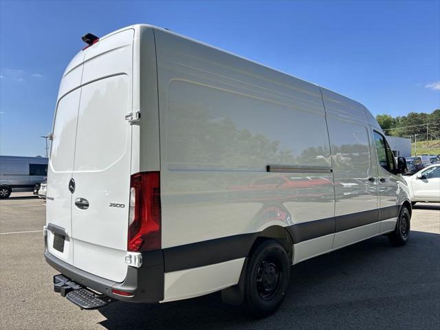 new 2024 Mercedes-Benz Sprinter 2500 car, priced at $68,818