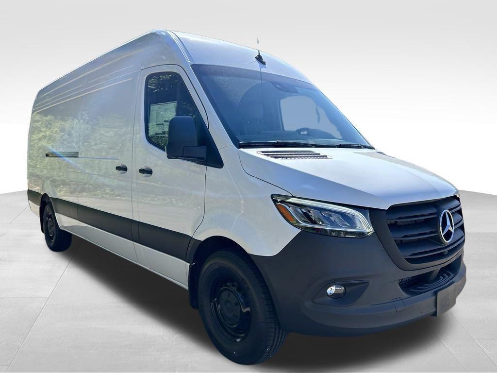 new 2024 Mercedes-Benz Sprinter 2500 car, priced at $67,318