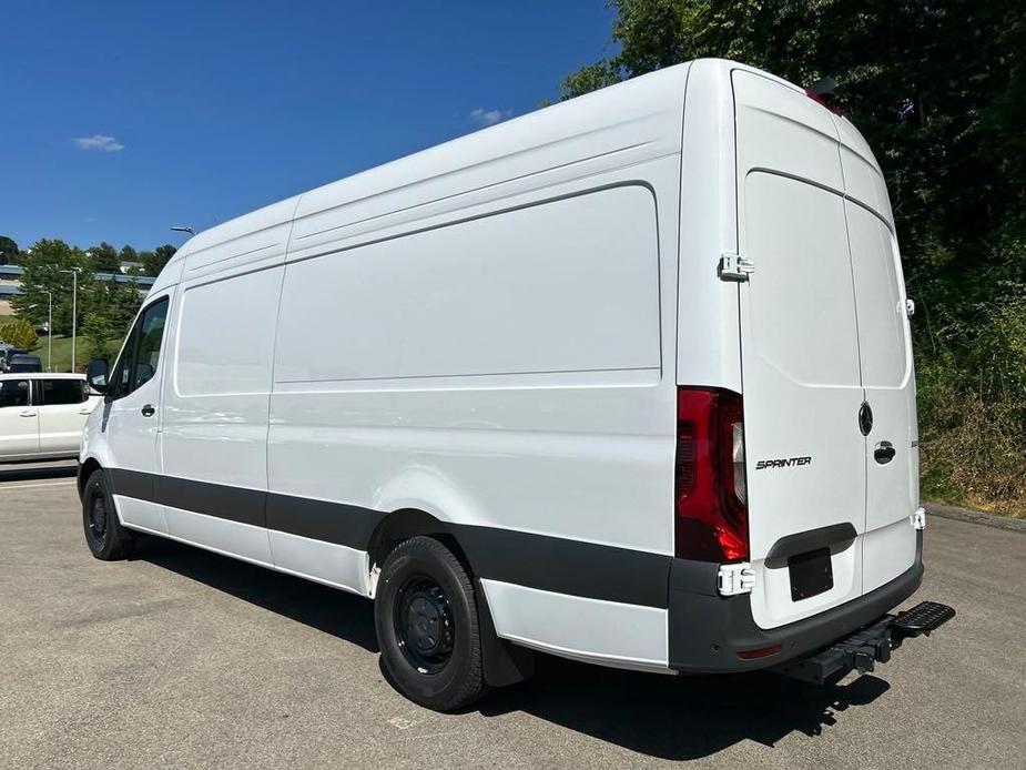 new 2024 Mercedes-Benz Sprinter 2500 car, priced at $71,318