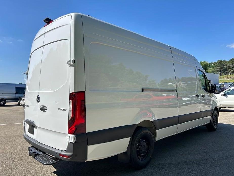 new 2024 Mercedes-Benz Sprinter 2500 car, priced at $71,318