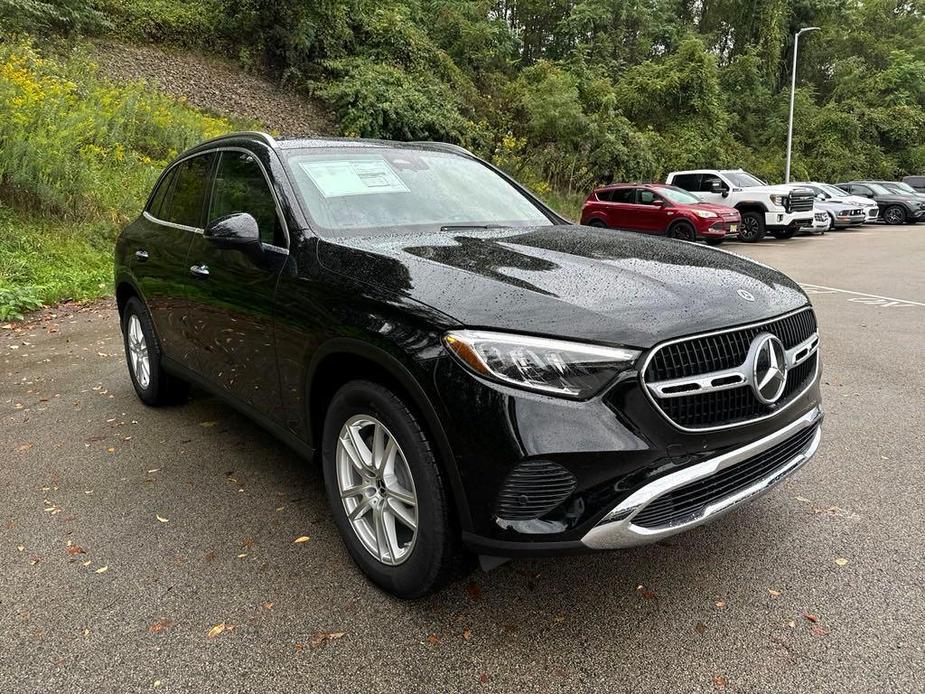 new 2025 Mercedes-Benz GLC 300 car, priced at $54,700