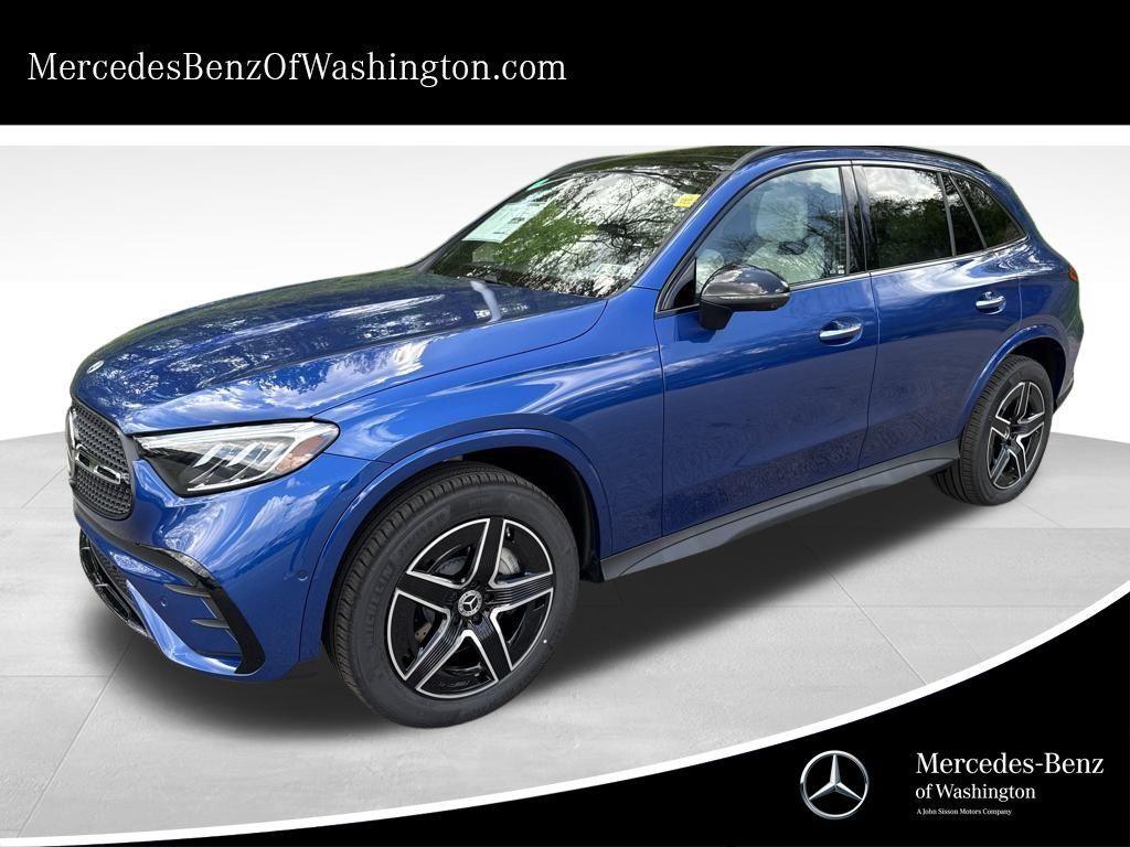 new 2025 Mercedes-Benz GLC 300 car, priced at $63,185