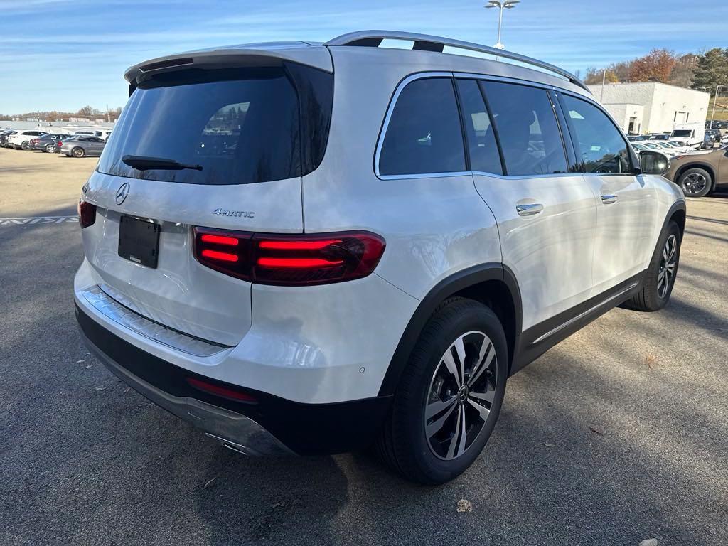 new 2025 Mercedes-Benz GLB 250 car, priced at $52,295