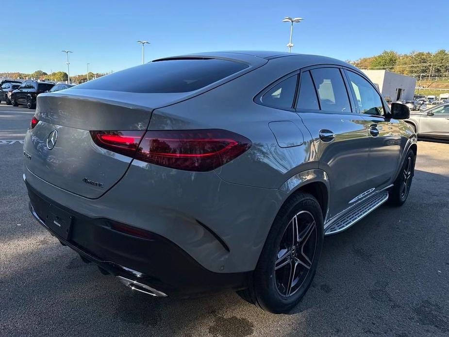 new 2025 Mercedes-Benz GLE 450 car, priced at $85,670