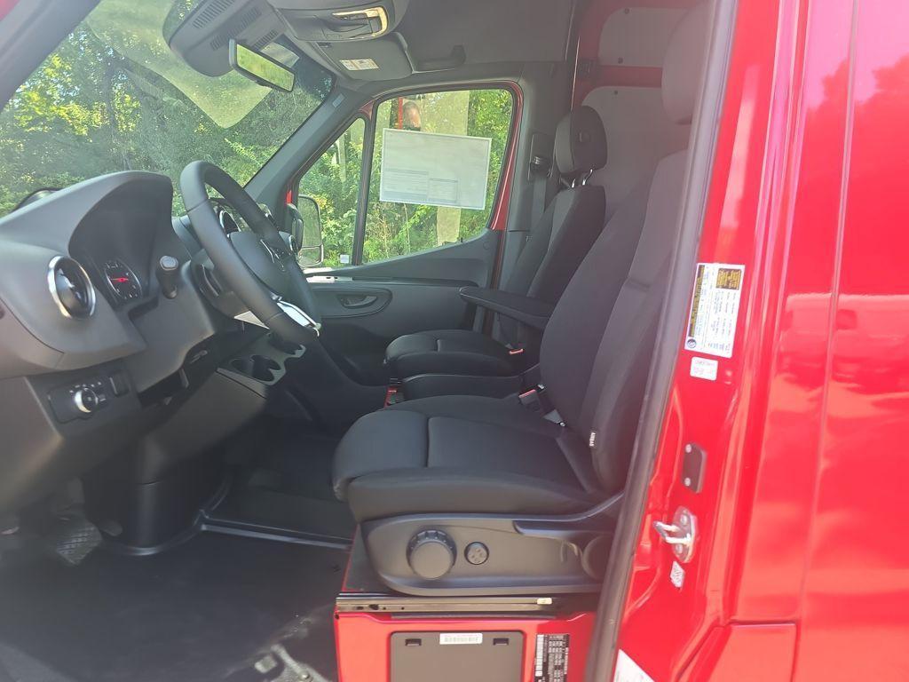 new 2025 Mercedes-Benz Sprinter 2500 car, priced at $73,486
