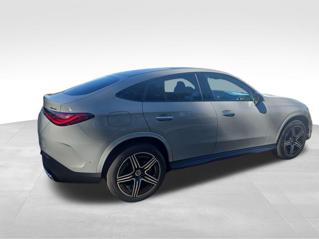 new 2026 Mercedes-Benz GLC 300 car, priced at $71,070