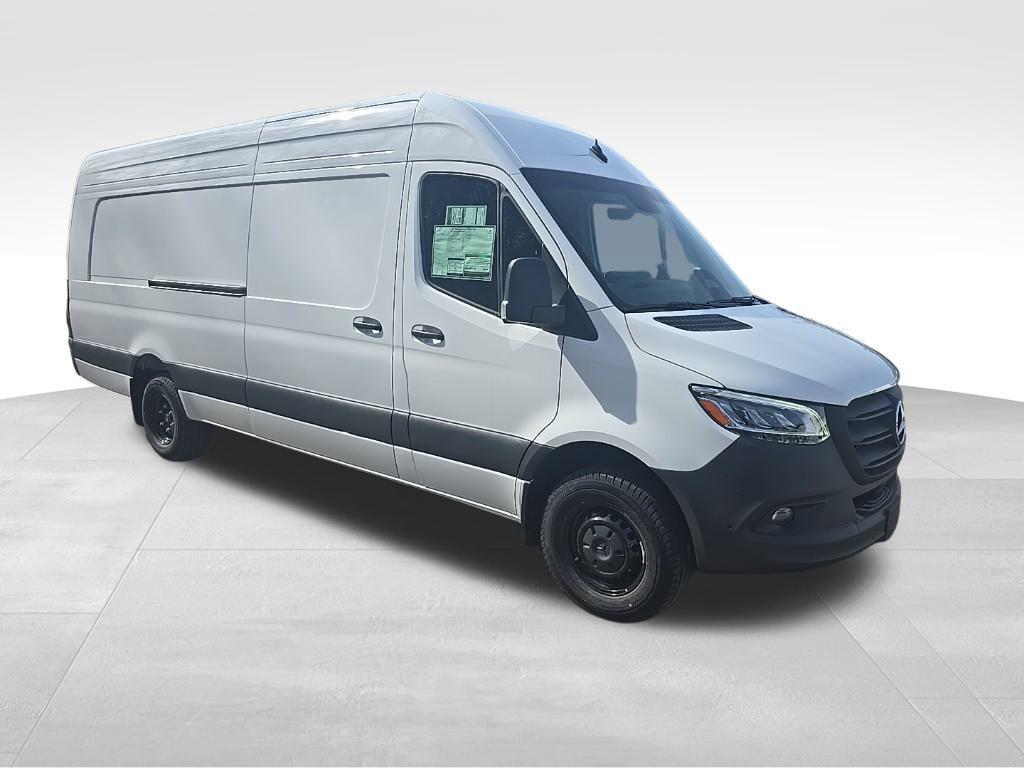 new 2025 Mercedes-Benz Sprinter 3500 car, priced at $74,243