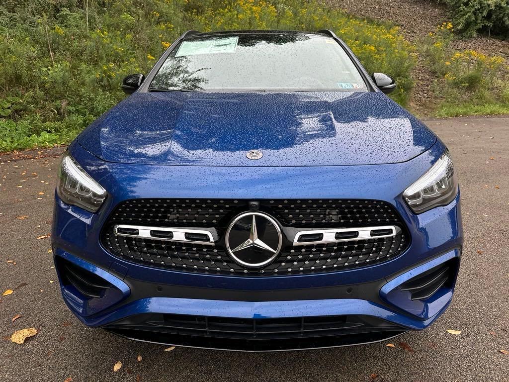 new 2025 Mercedes-Benz GLA 250 car, priced at $54,275