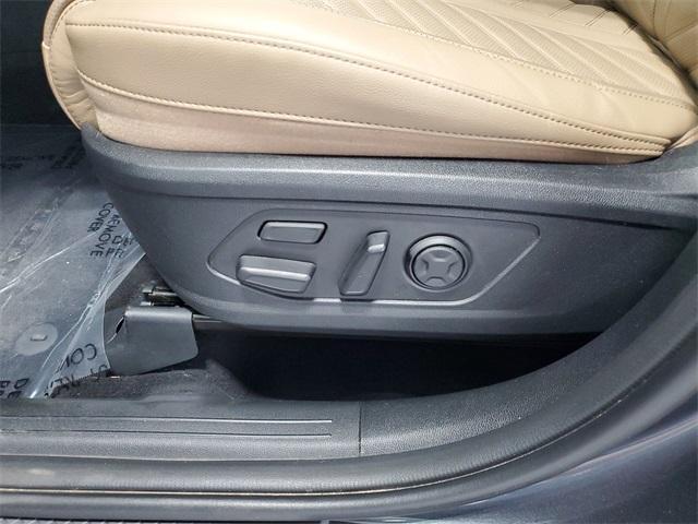 used 2024 Kia Sorento car, priced at $44,000