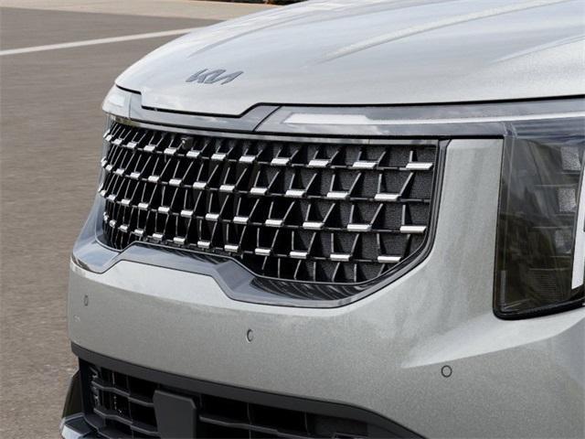 new 2025 Kia Carnival Hybrid car, priced at $46,302