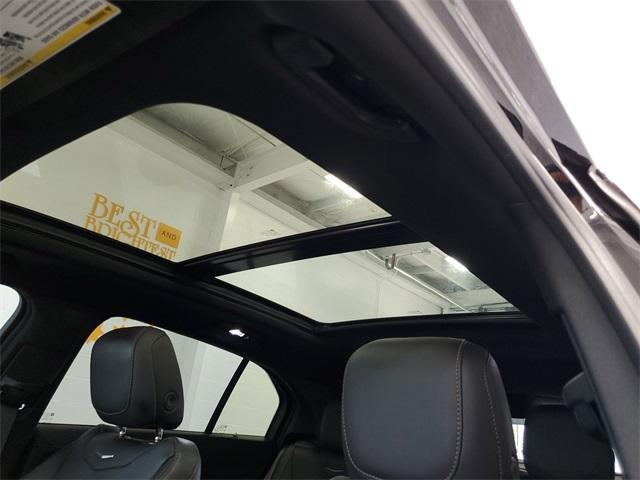 used 2022 Cadillac XT4 car, priced at $28,000
