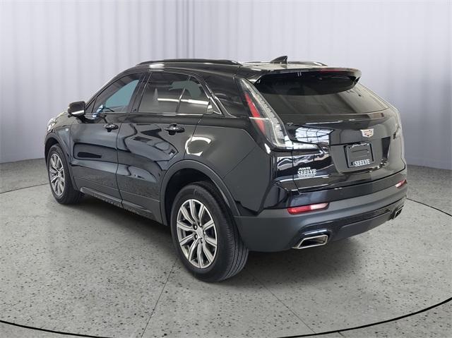 used 2022 Cadillac XT4 car, priced at $28,000