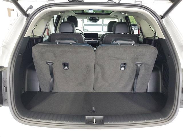 used 2025 Kia Sorento Hybrid car, priced at $39,000