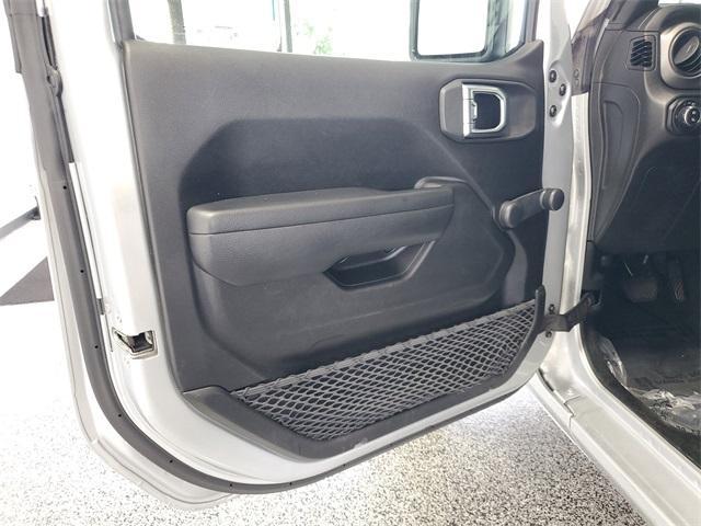 used 2023 Jeep Gladiator car, priced at $28,000