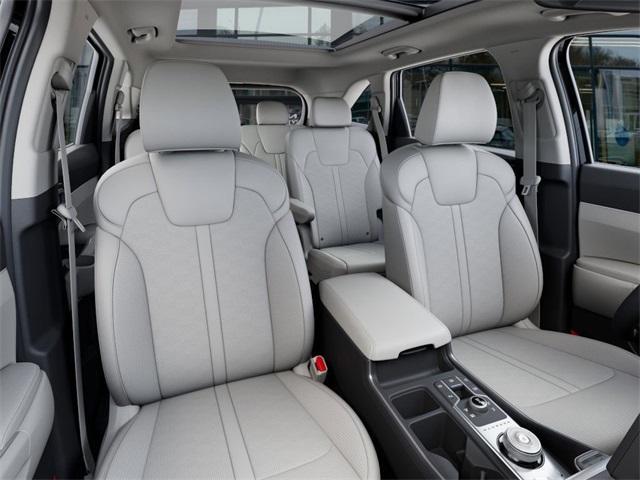 new 2025 Kia Sorento Hybrid car, priced at $39,698