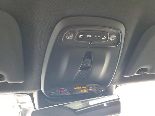 used 2020 Volvo XC40 car, priced at $21,125