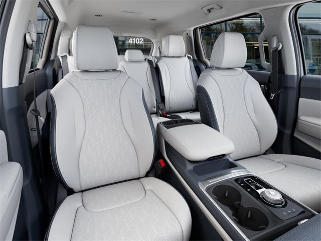 new 2025 Kia Carnival Hybrid car, priced at $43,256
