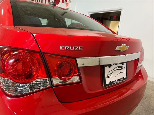 used 2015 Chevrolet Cruze car, priced at $6,900