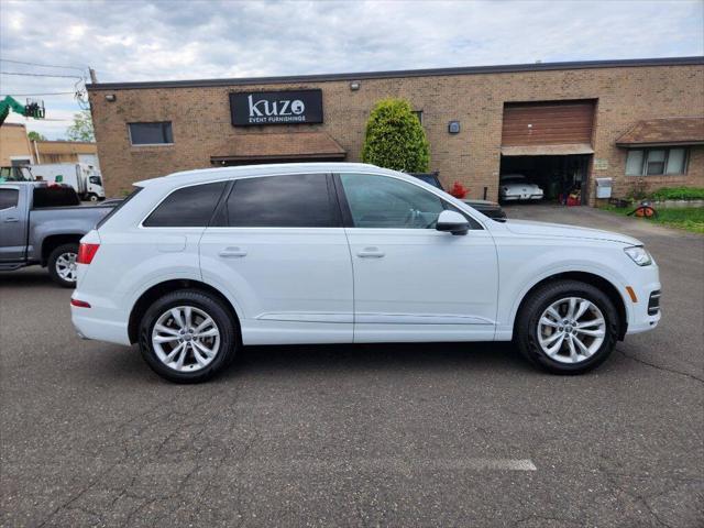 used 2019 Audi Q7 car, priced at $18,900
