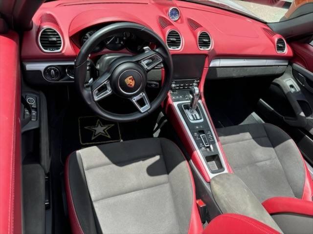 used 2022 Porsche 718 Spyder car, priced at $129,900