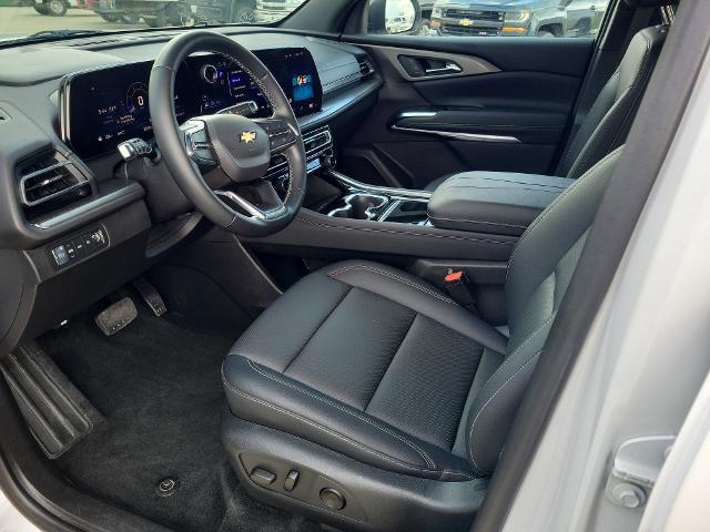 used 2024 Chevrolet Traverse car, priced at $38,995