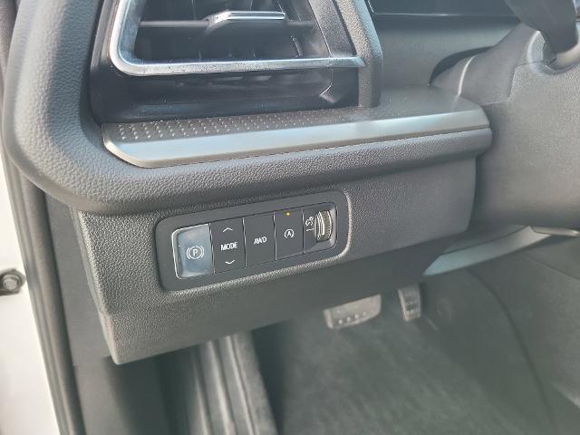 used 2024 Chevrolet Traverse car, priced at $38,995