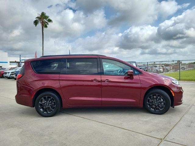 used 2021 Chrysler Pacifica car, priced at $38,990