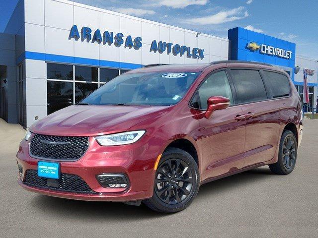 used 2021 Chrysler Pacifica car, priced at $38,990