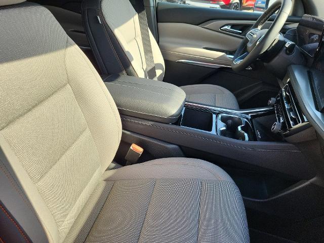 new 2025 Chevrolet Traverse car, priced at $42,695