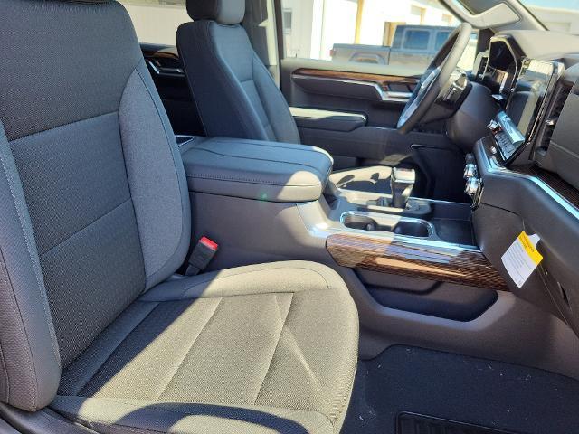 new 2025 GMC Sierra 1500 car, priced at $58,430