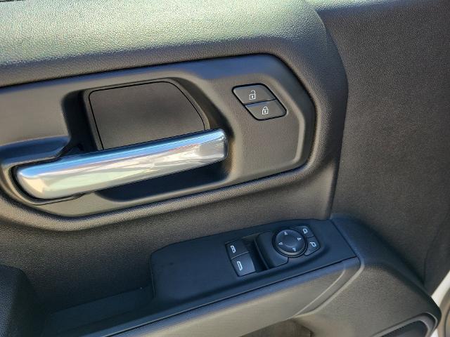 used 2024 Chevrolet Silverado 1500 car, priced at $33,990