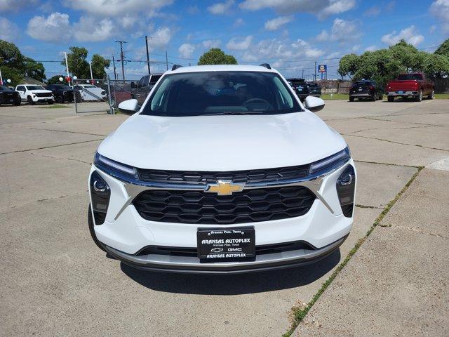 new 2025 Chevrolet Trax car, priced at $24,690