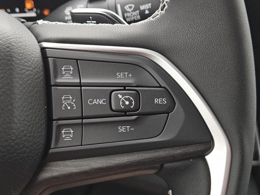 new 2025 Jeep Grand Cherokee car, priced at $48,401