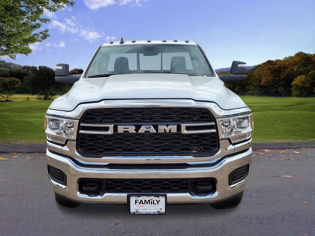 new 2024 Ram 3500 car, priced at $61,170