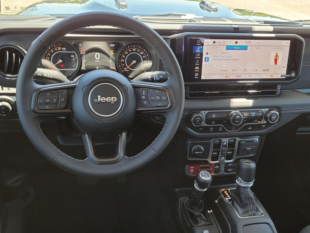 new 2025 Jeep Gladiator car, priced at $52,165