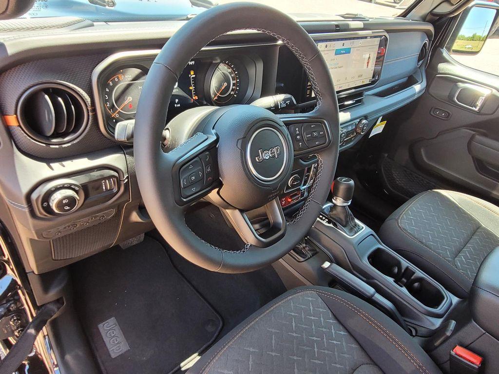 new 2025 Jeep Gladiator car, priced at $52,165
