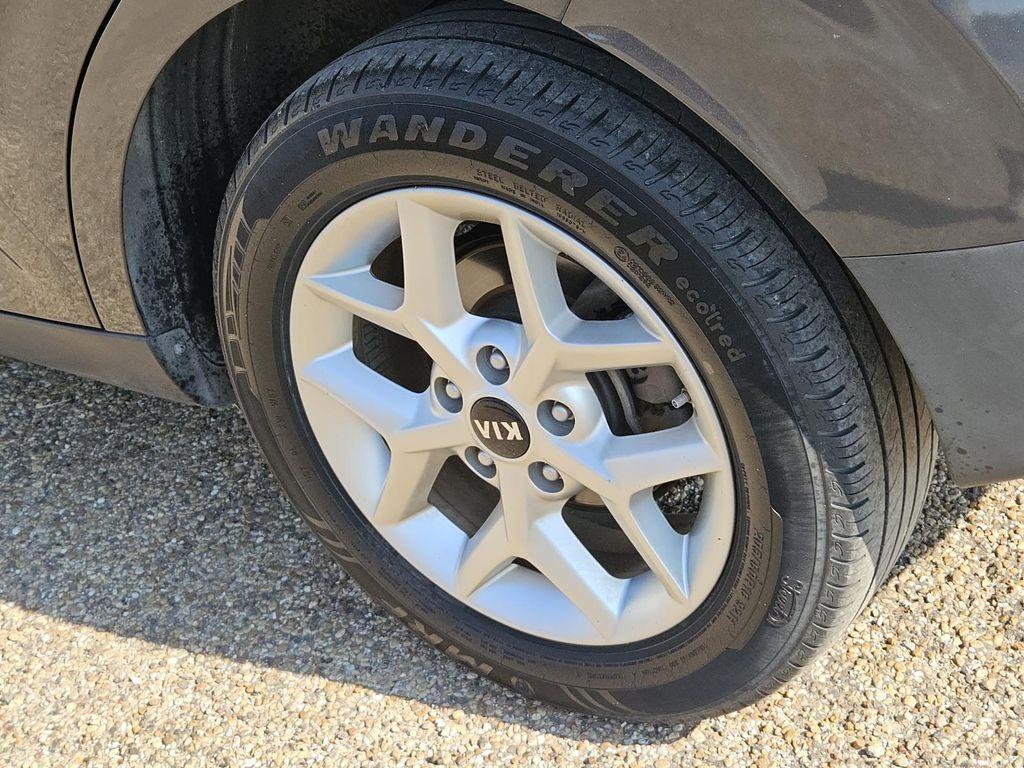 used 2021 Kia Soul car, priced at $12,991