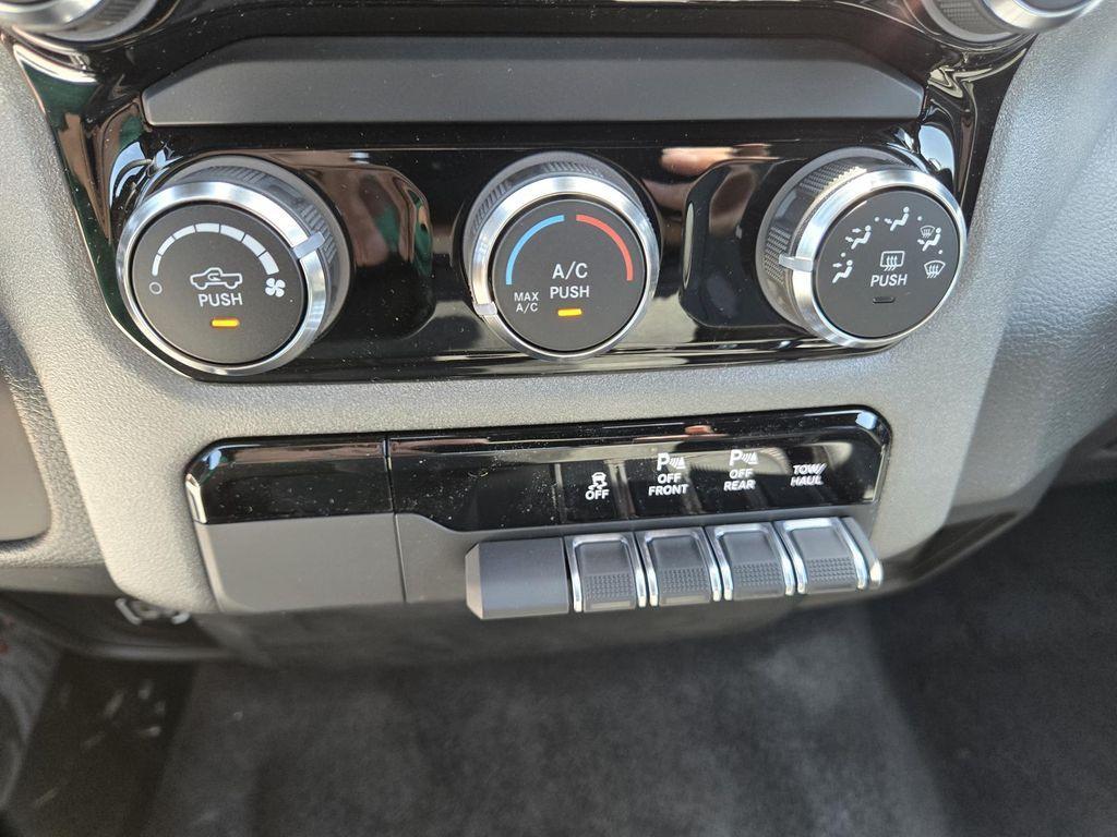 new 2025 Ram 1500 car, priced at $42,785