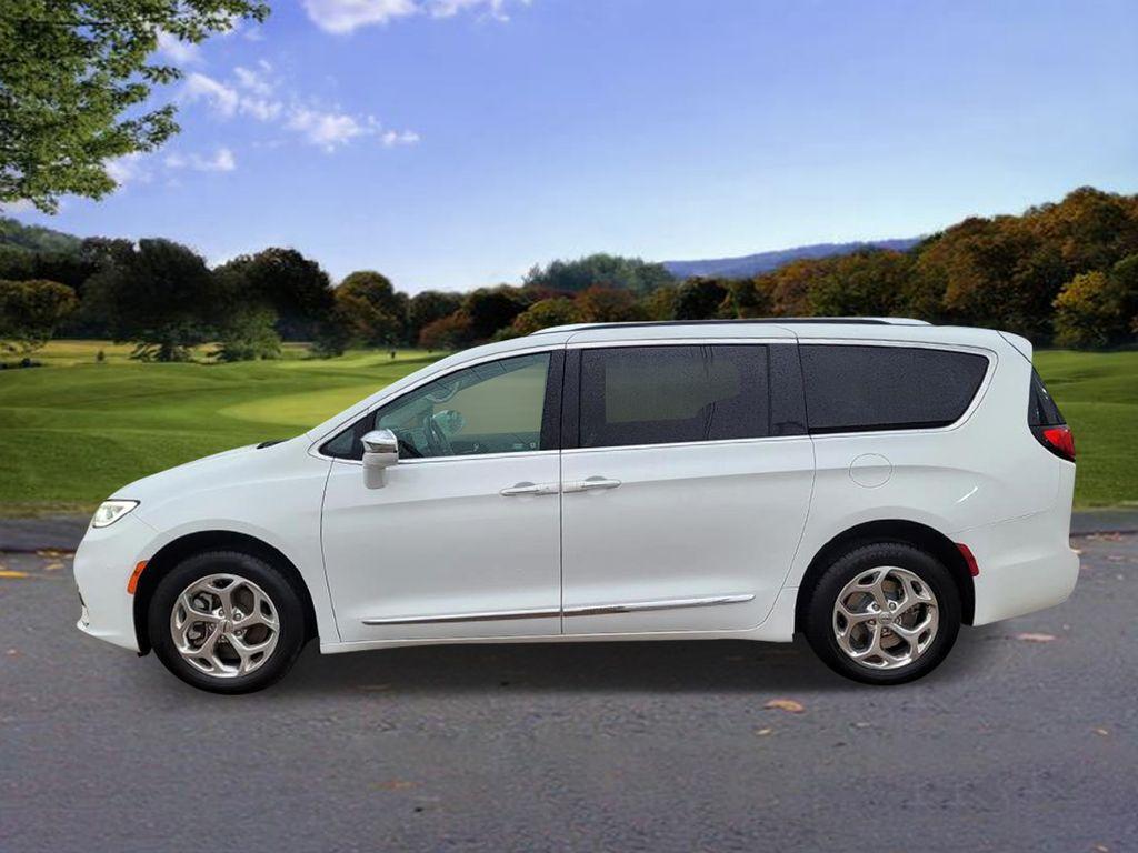 used 2021 Chrysler Pacifica car, priced at $26,991