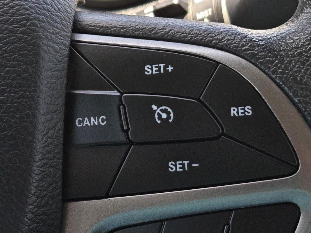 used 2021 Jeep Cherokee car, priced at $18,991
