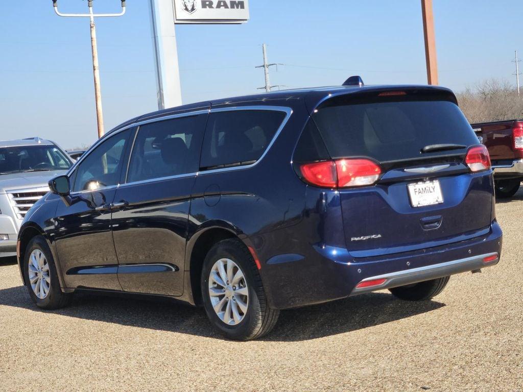 used 2018 Chrysler Pacifica car, priced at $13,995