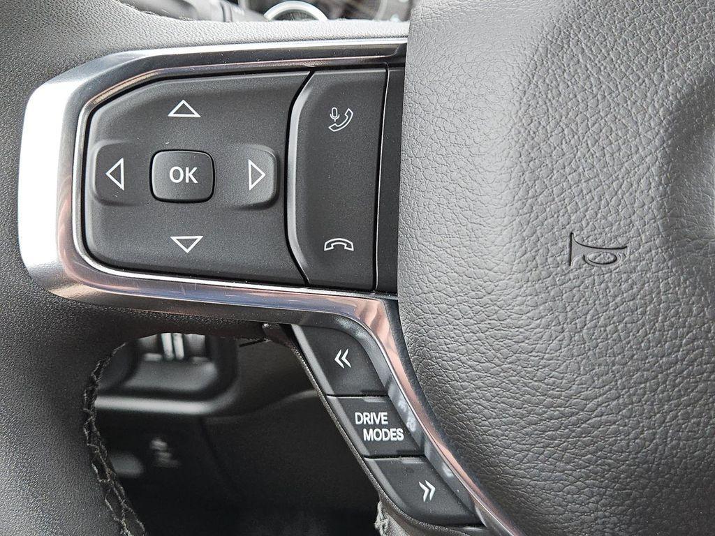 new 2025 Ram 1500 car, priced at $60,915