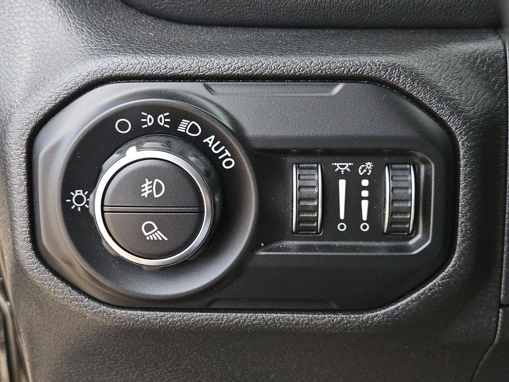 used 2020 Jeep Gladiator car, priced at $32,193