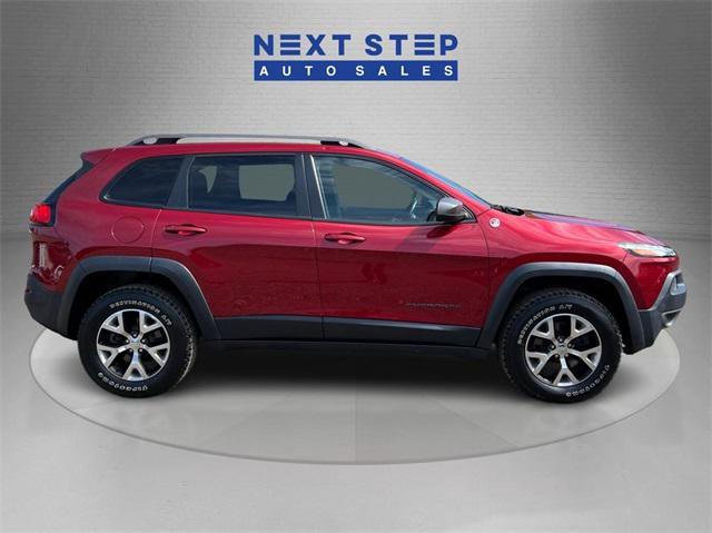 used 2015 Jeep Cherokee car, priced at $15,295