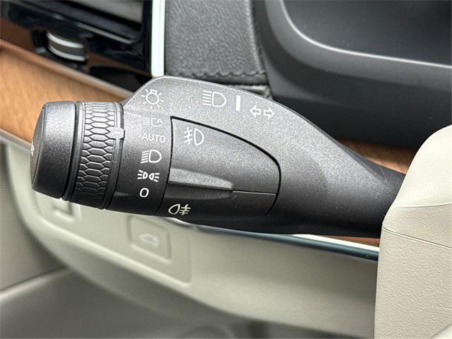 used 2016 Volvo XC90 car, priced at $17,488