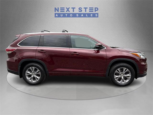 used 2015 Toyota Highlander car, priced at $15,488